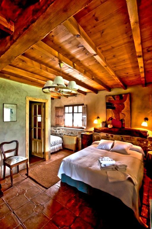La Casona De Con Guest House Mestas De Con Room photo
